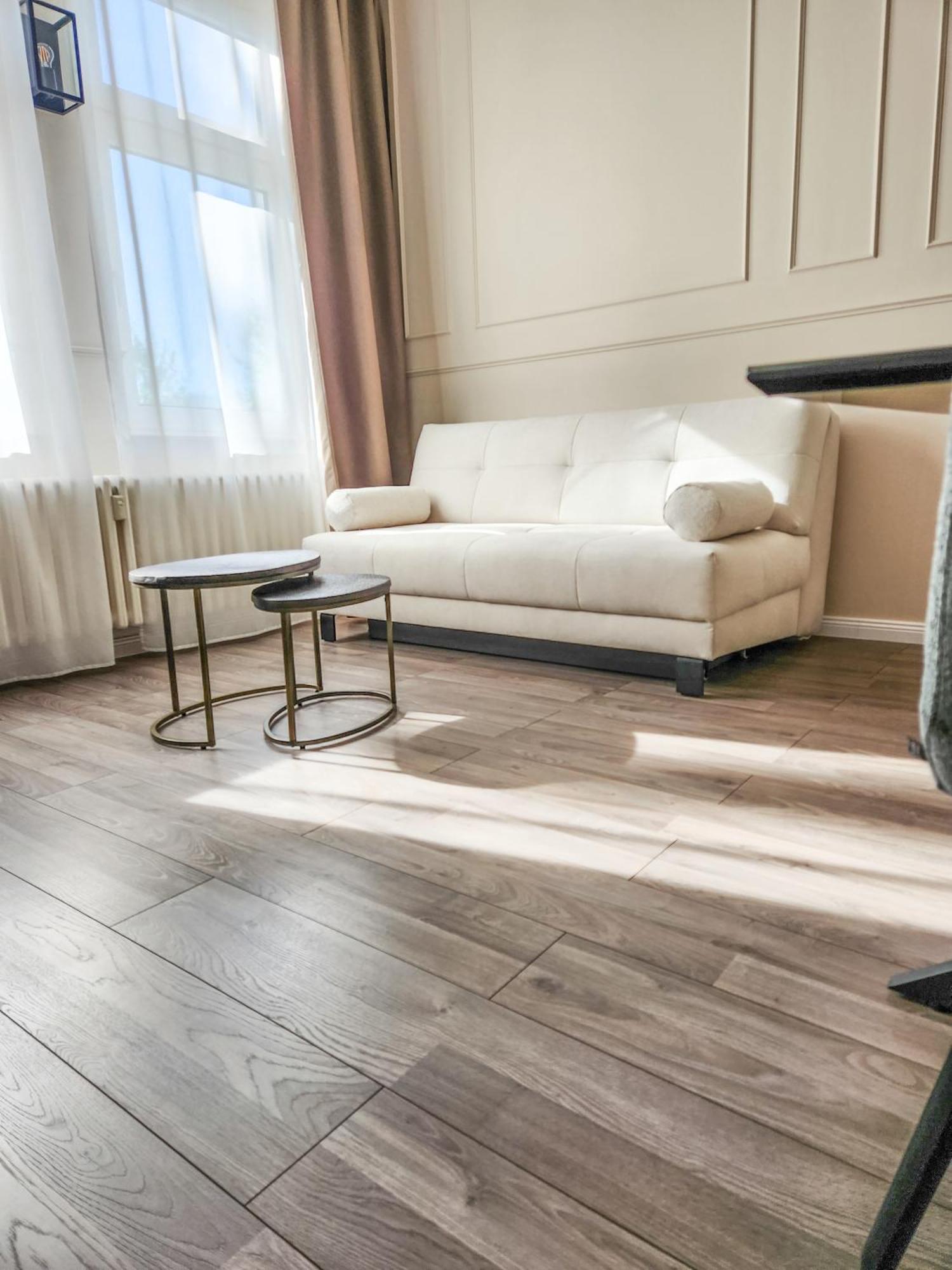 Geli Homes L1 - 2X Zimmer, 2X Kingsize Bett, 1 Bis 4 Personen, Parkplatz, Tv, Wifi, Top Kueche, Kaffee, Tee Lünen Buitenkant foto