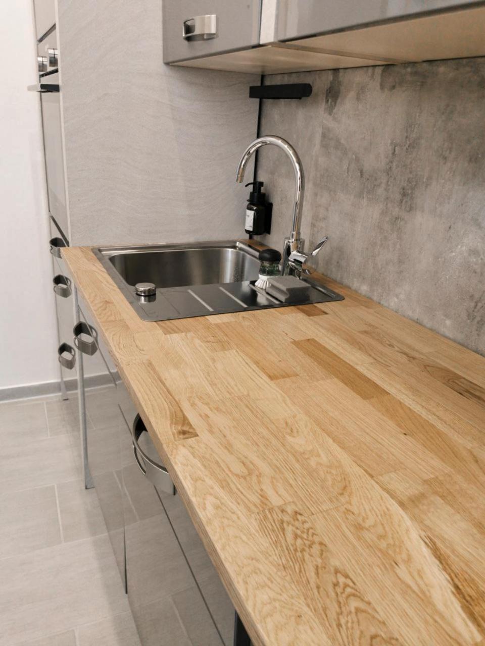 Geli Homes L1 - 2X Zimmer, 2X Kingsize Bett, 1 Bis 4 Personen, Parkplatz, Tv, Wifi, Top Kueche, Kaffee, Tee Lünen Buitenkant foto